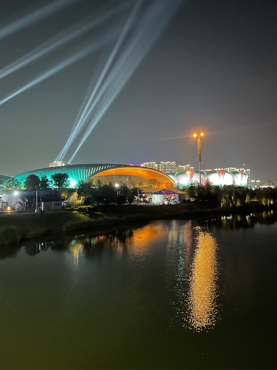 杭州钱江世纪城夜景和奥体中心夜景世纪城公园