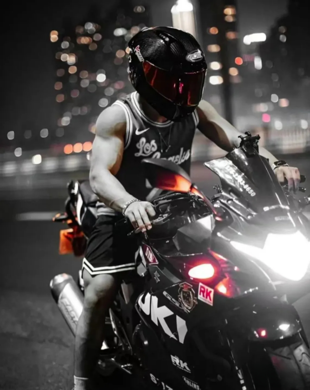 身材太可的阳光机车男孩,完全无法抵抗