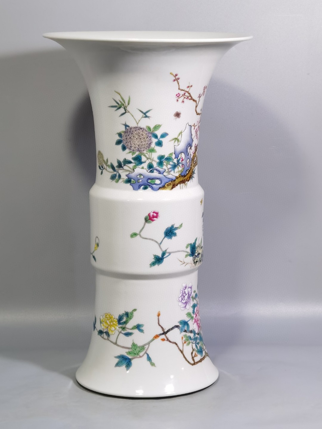 清雍正珐琅彩虞美人花卉花觚 高37.