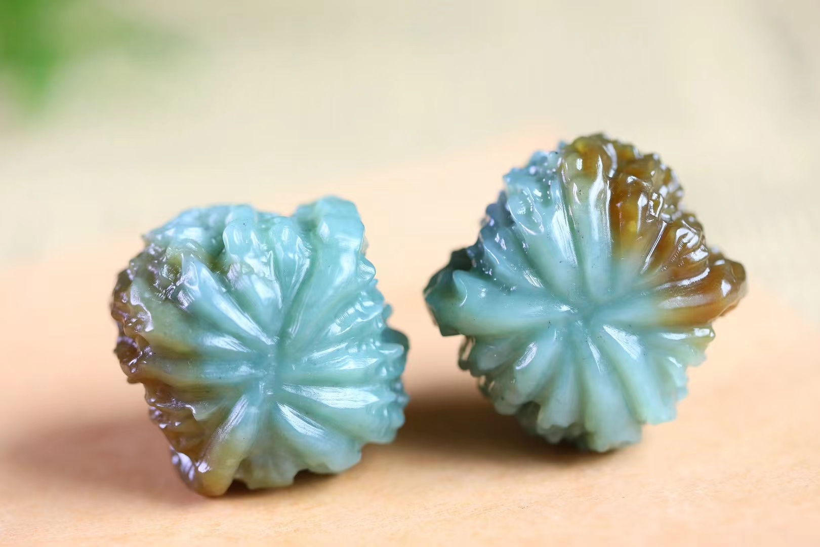 美图赏析 唐玉核桃 雕刻精美 惟妙惟肖 长生之果#热点引擎计划# #美图