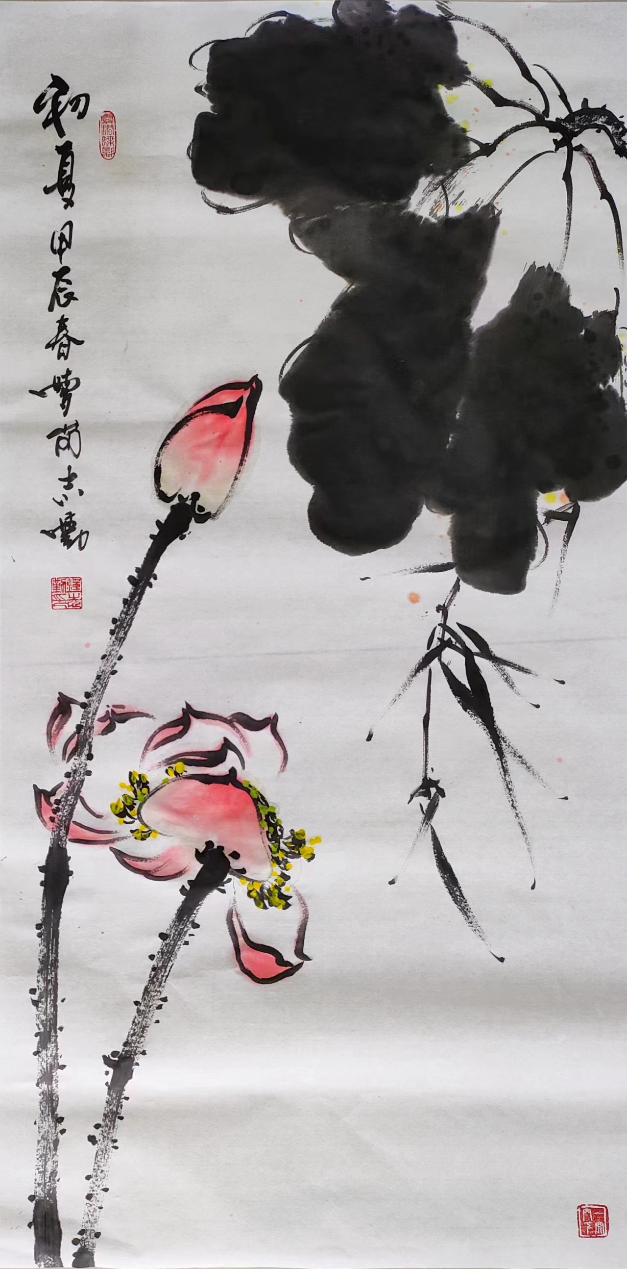 钟志勤作品水墨中的禅意  淡墨如烟,朦胧中显荷花之影.