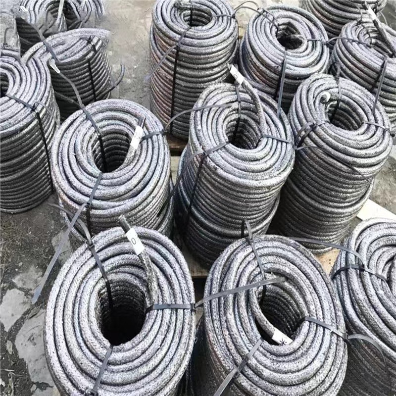 石墨接地线的施工方法如下: 1