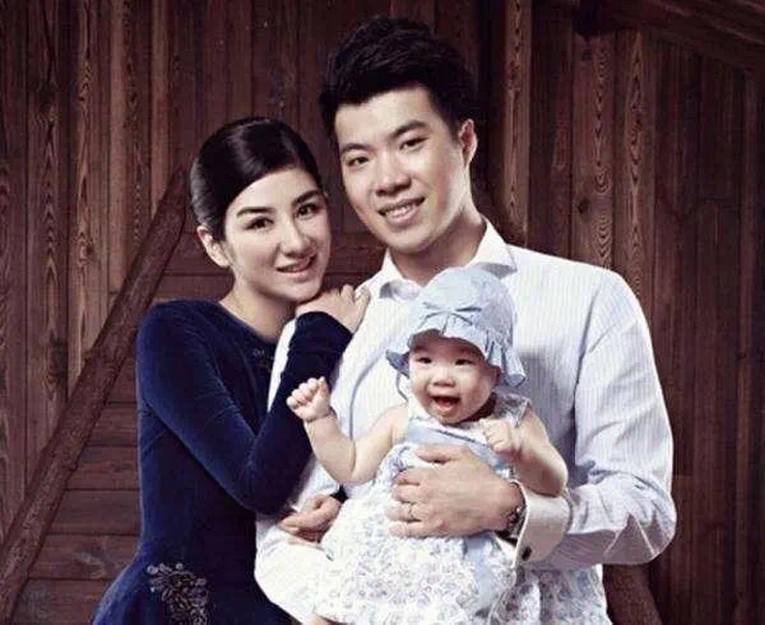 黄奕当年和聂远分手后,与"桑拿小王子"杨溢谈起恋爱,两人甚至到了谈婚