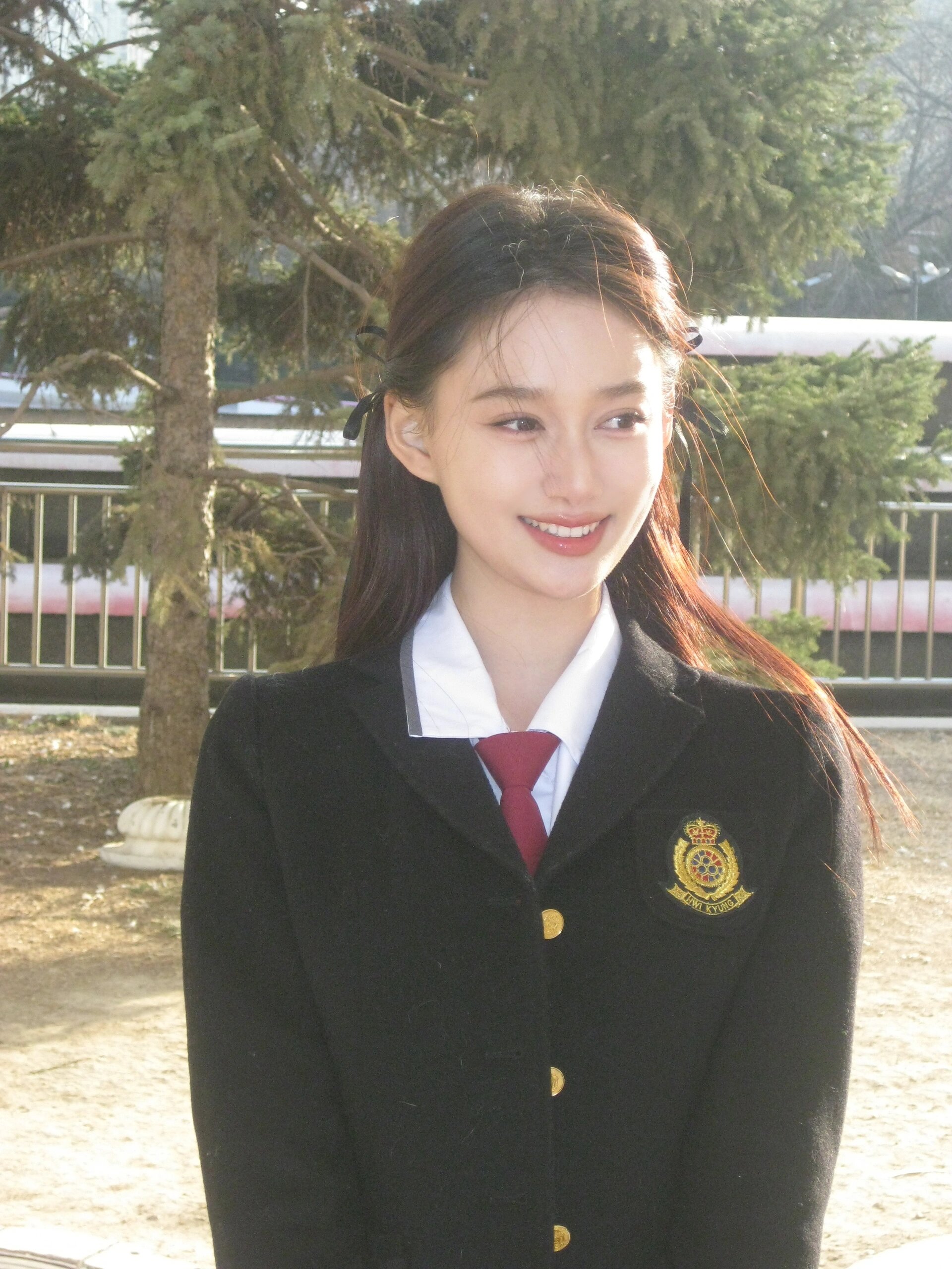 上学去咯(香港校服),怎么感觉像工作服呢?