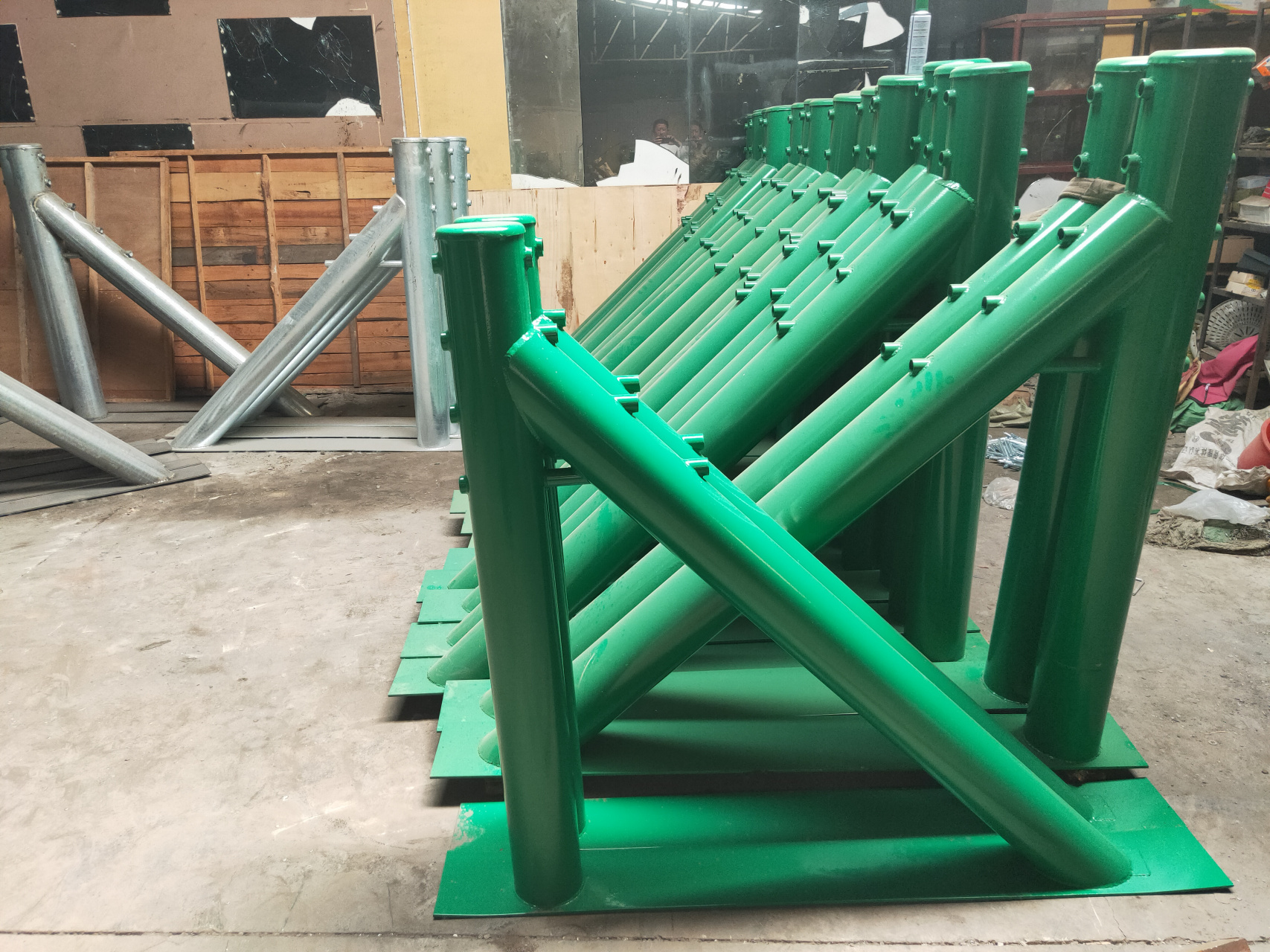 缆索护栏配件:托架是由3.