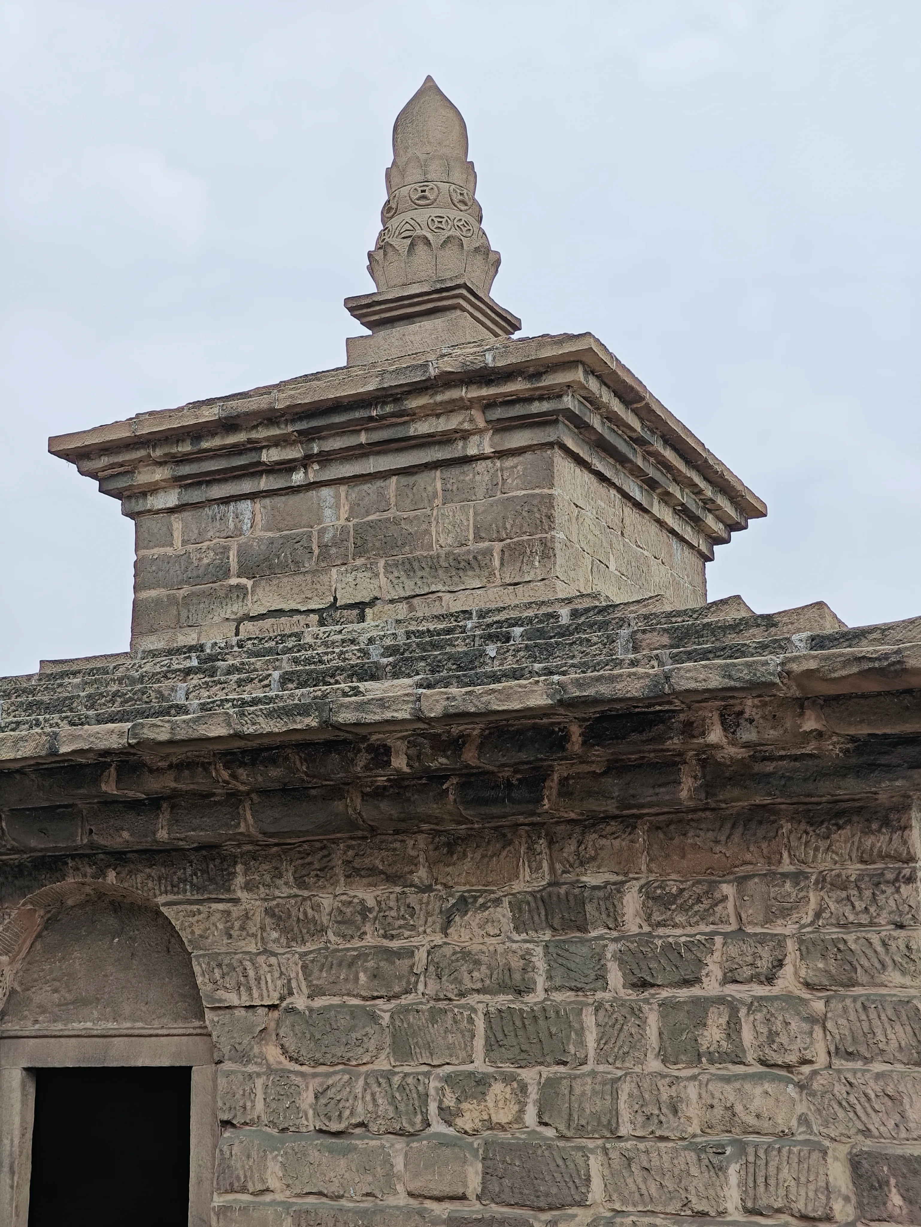 【法兴寺·唐舍利塔·国内唯一】  舍利塔始建于唐咸亨四年(673年)