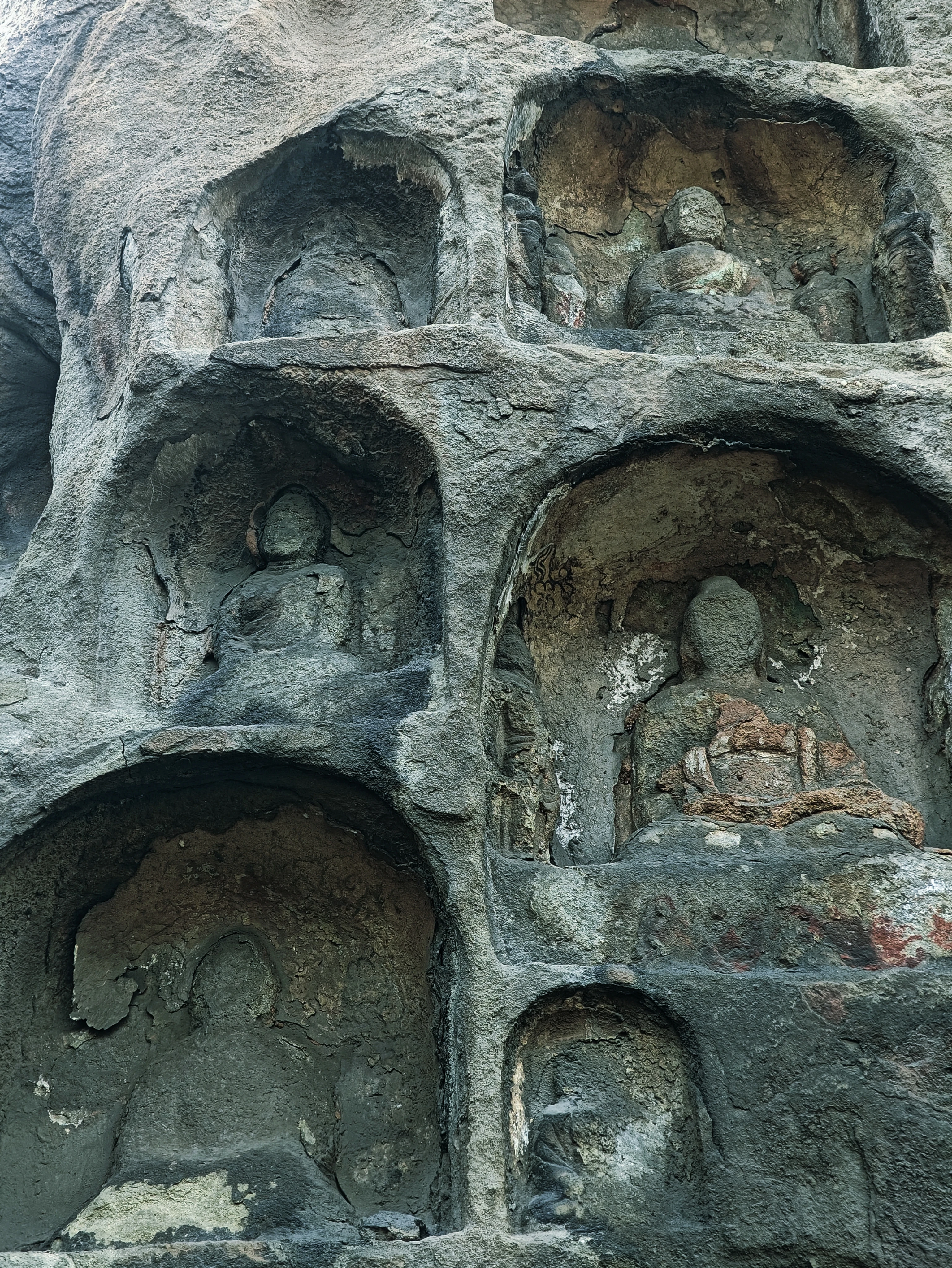 山西交城县竖石佛村摩崖造像(国八),又叫石佛寺石窟,这是我去过的第44