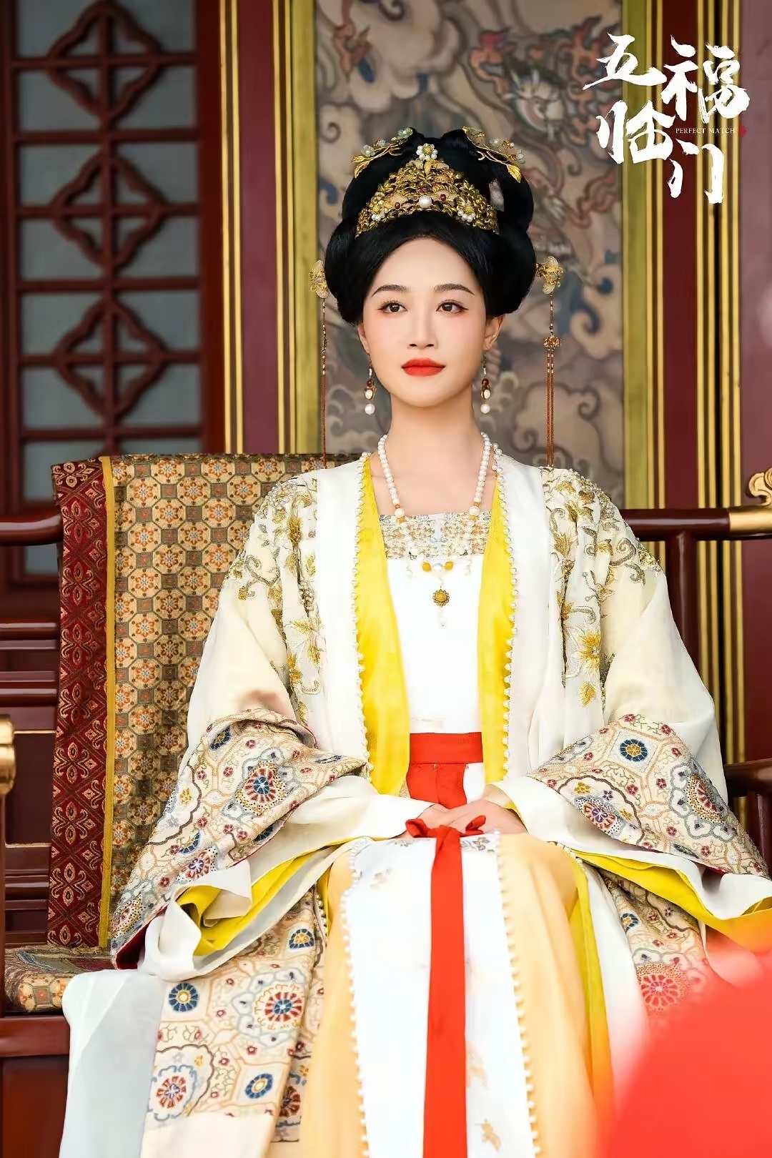 从《甄嬛传》里的浣碧,到如今的古装大女主,蓝盈莹的蜕变堪称惊艳,把