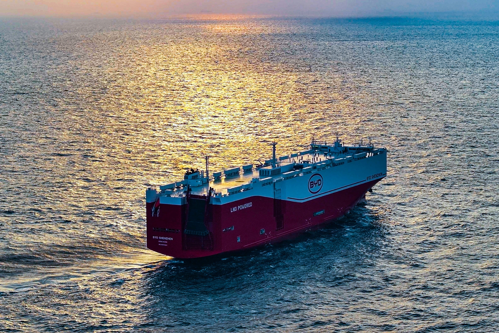 最近,比亚迪深圳号启航巴西,很多人也就看个热闹