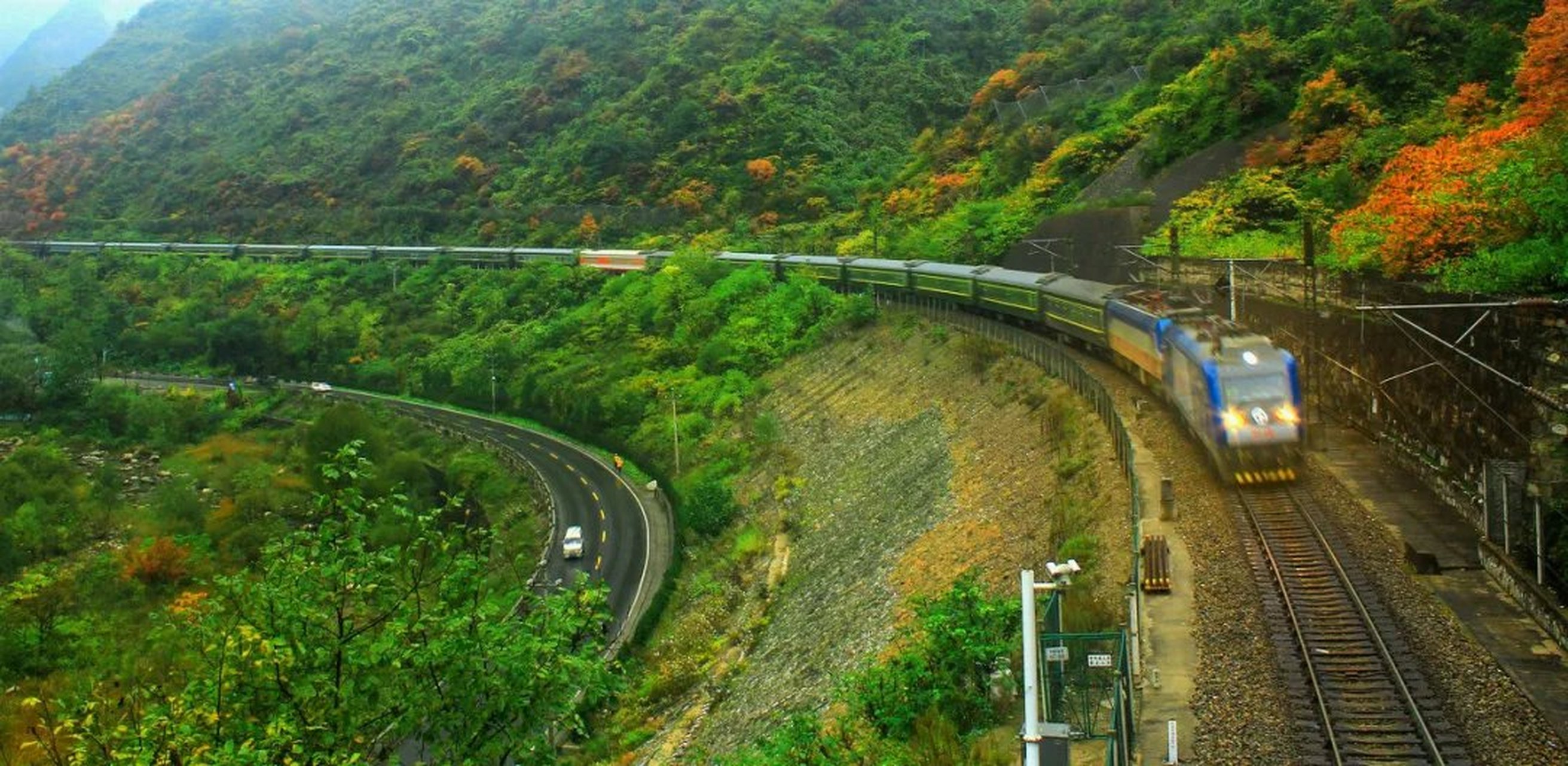 #万物皆可云# 宝成铁路是中国一条从陕西省宝鸡市通往四川省成都市的