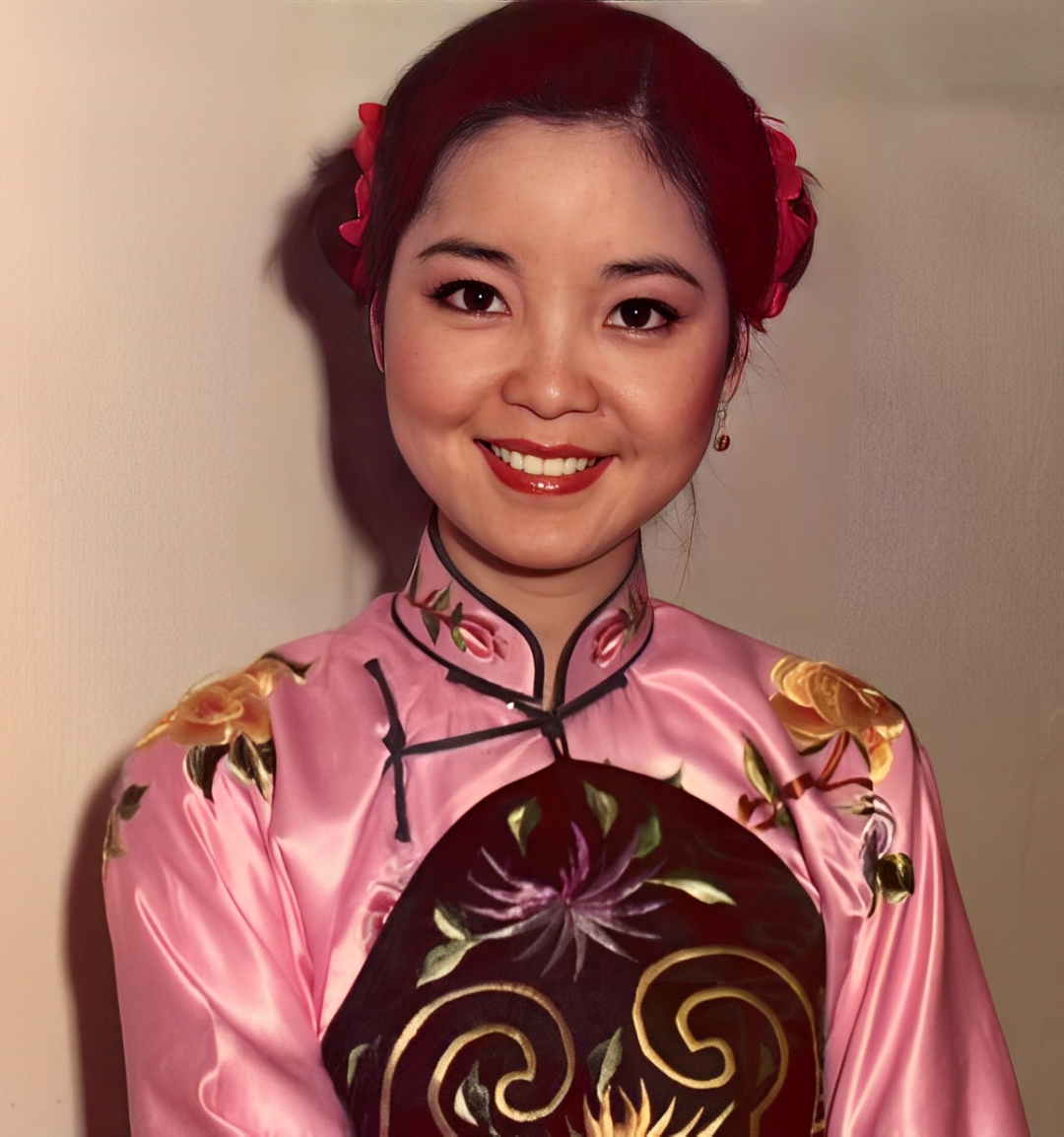 邓丽君罕见古装照#动态连更挑战