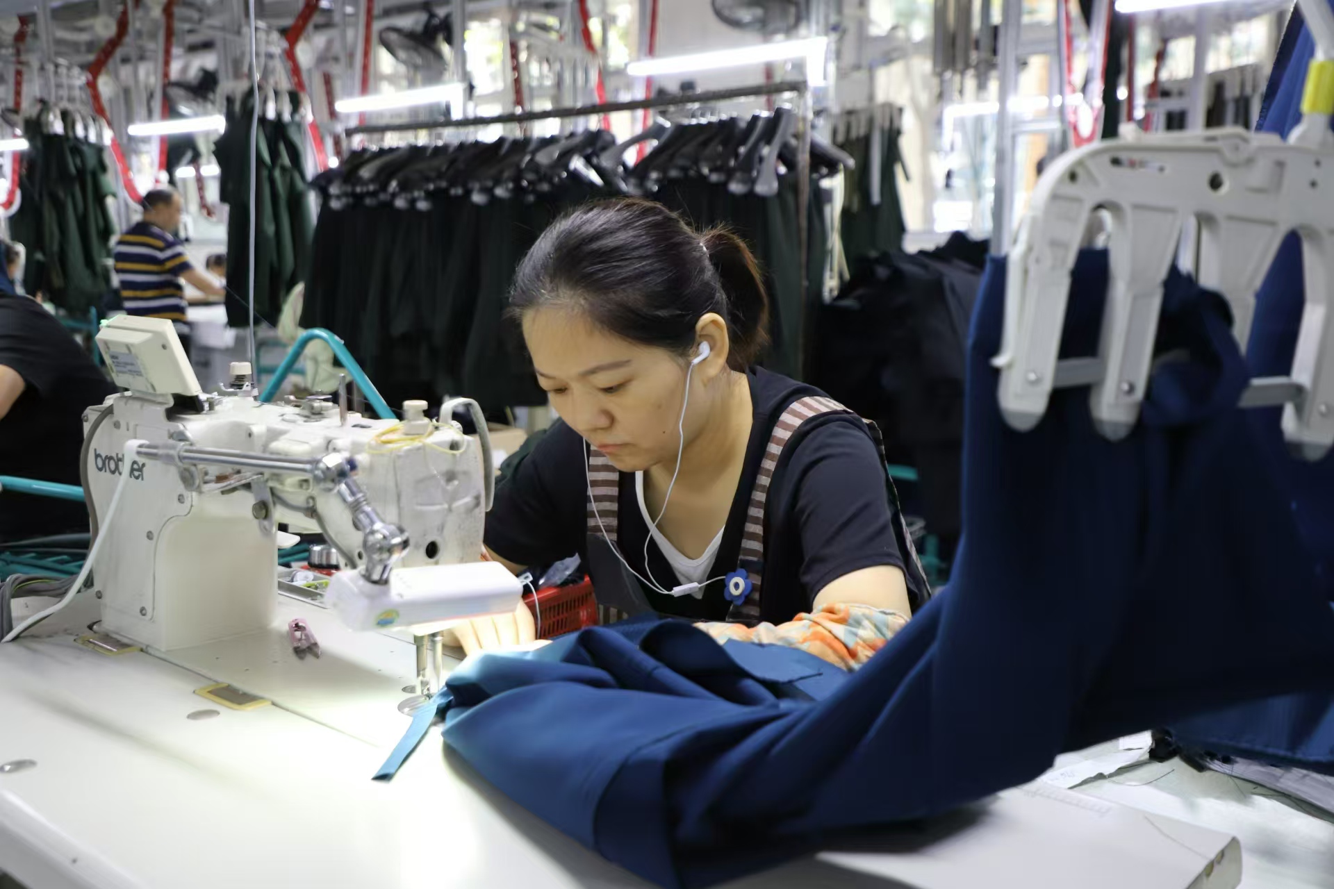 到处一派繁北京市房山区祥龙服装厂漕河有多少制衣厂家