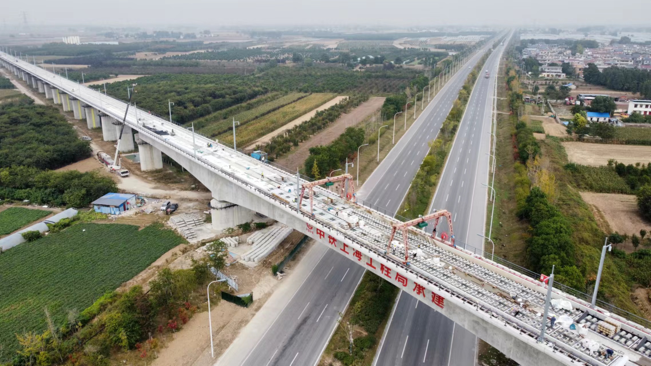 淮宿蚌城际铁路是安徽省规划的皖北铁路网中的"一纵"重要组成部分