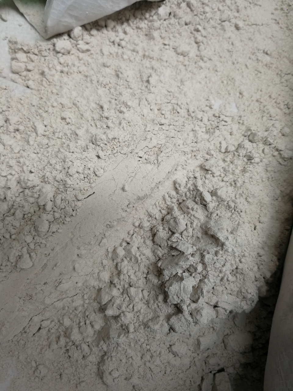 耐酸水泥 淄博晋兴耐酸陶瓷有限公司 快来关注耐酸水泥 施工前要做好