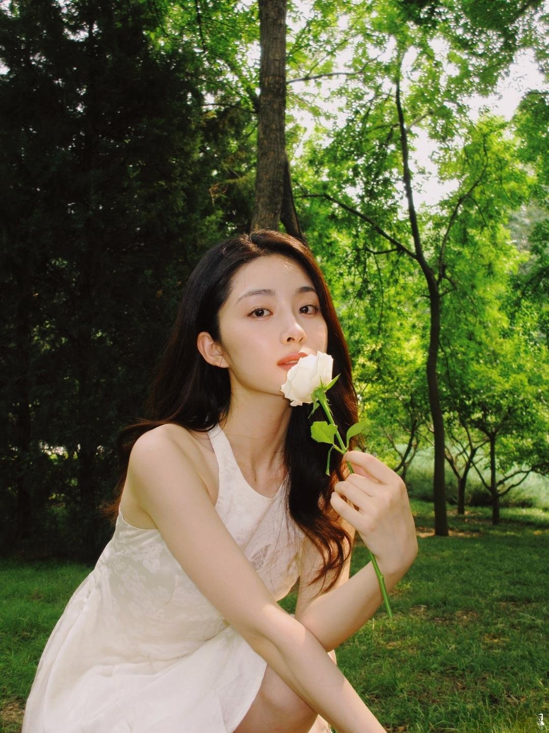 今日份的吴曼思,美翻了!