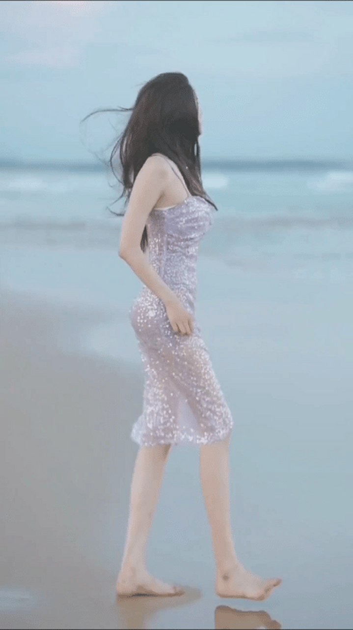 李一桐,这身材够辣!