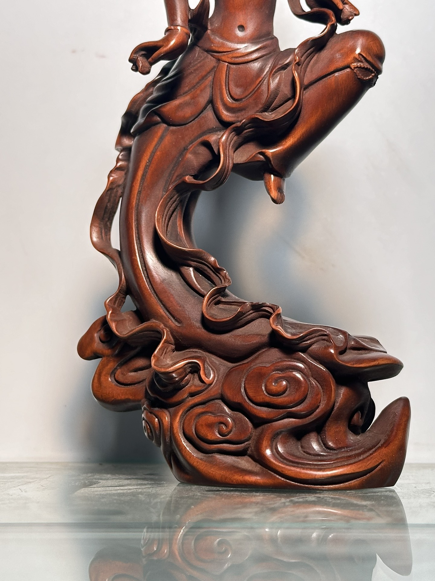 旧藏黄杨木雕精工雕琢成对敦煌飞天