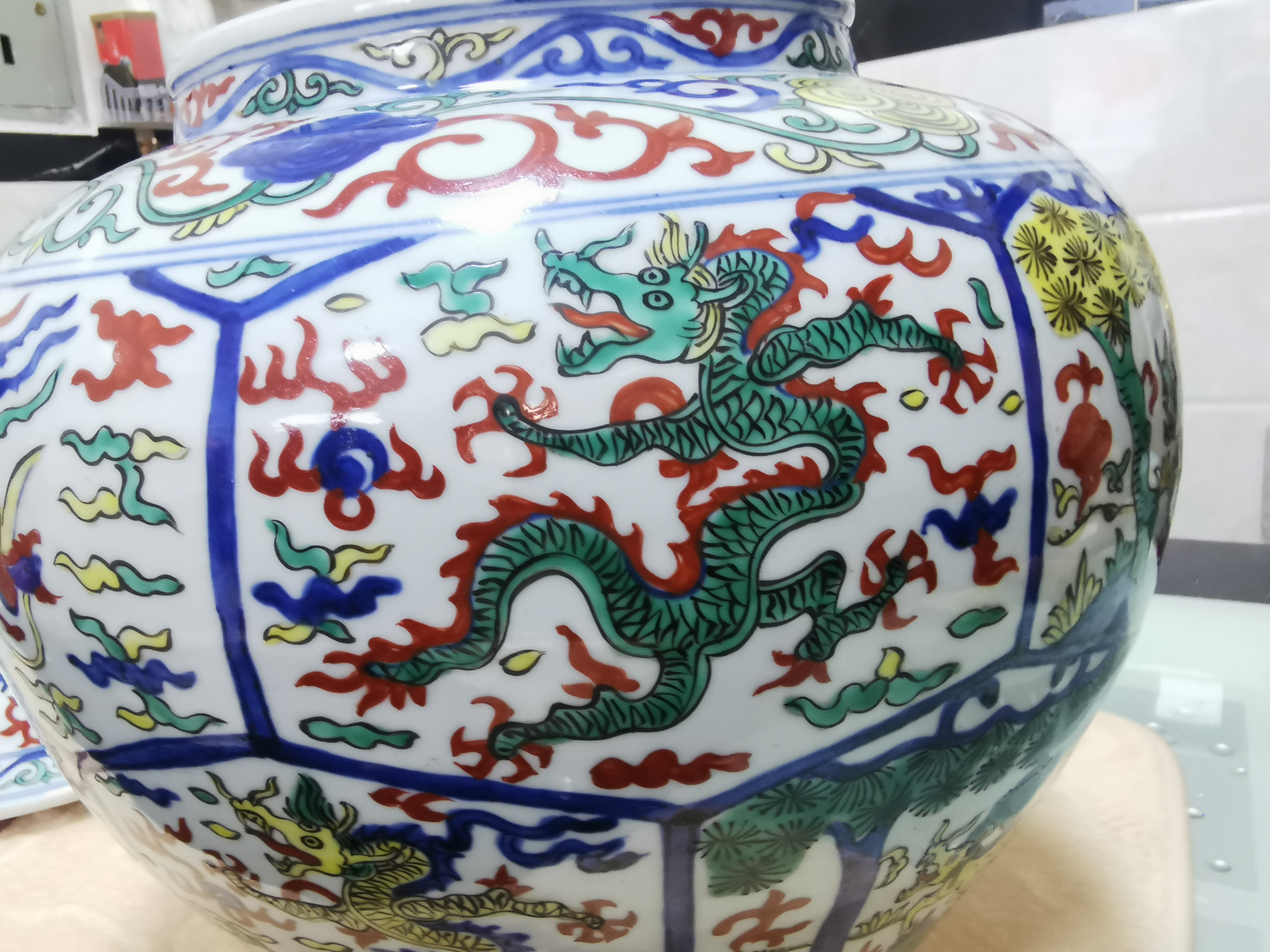 清康熙斗彩将军罐(明嘉靖款)(150)(3-2)