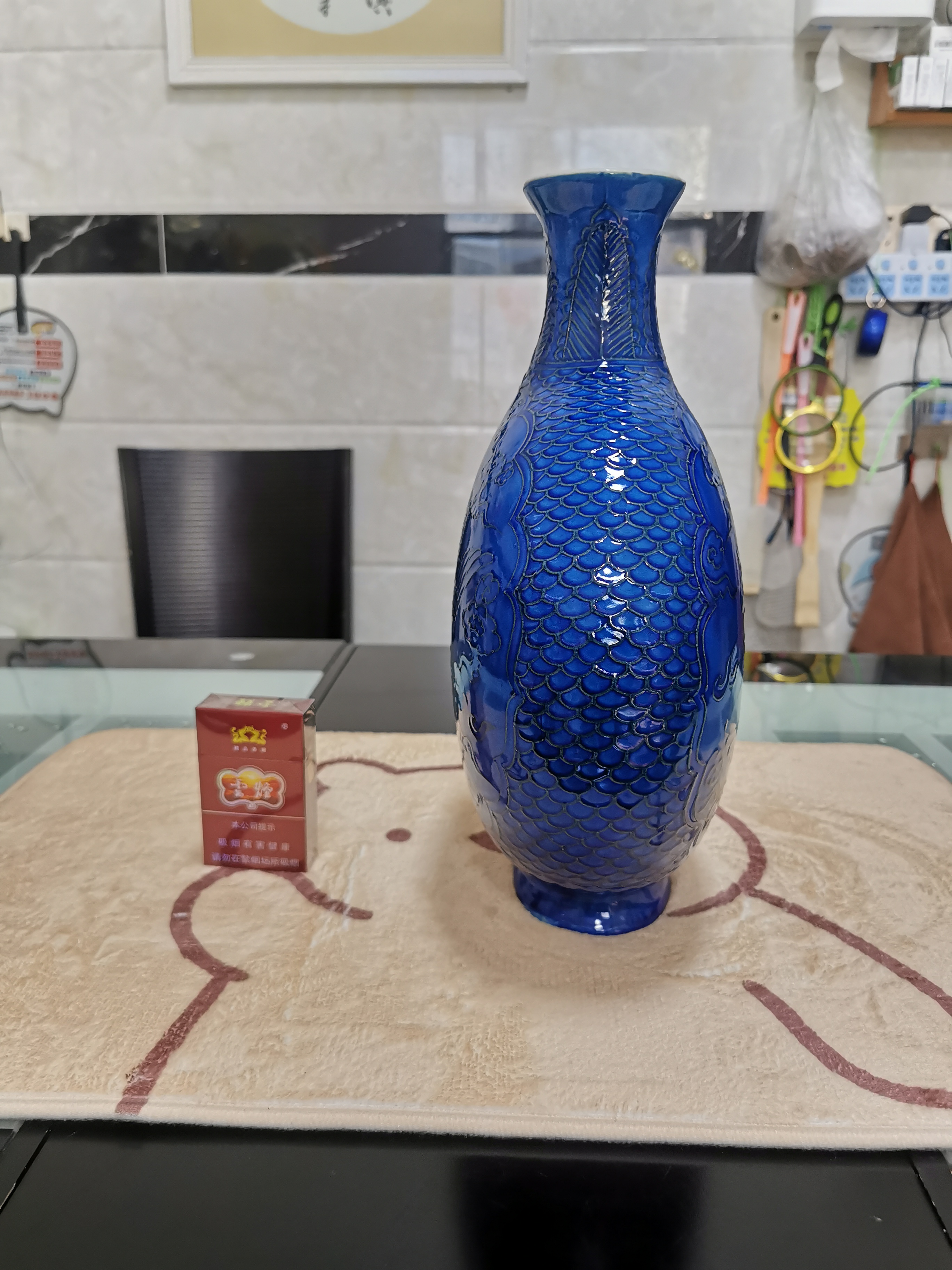 明宣德蓝釉凤纹抱月瓶(无款)(180)(3-3)