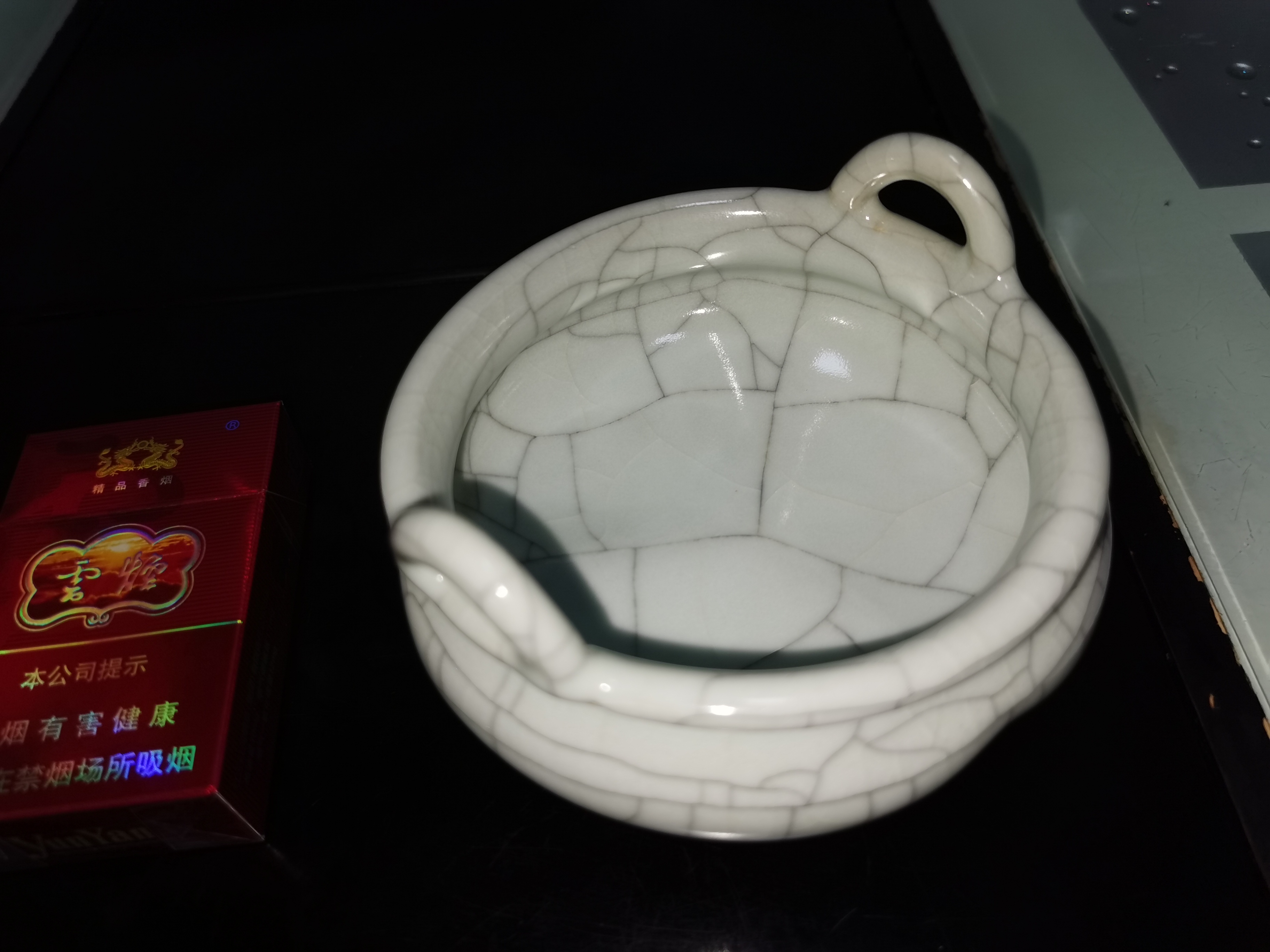 宋代哥窑瓷香炉