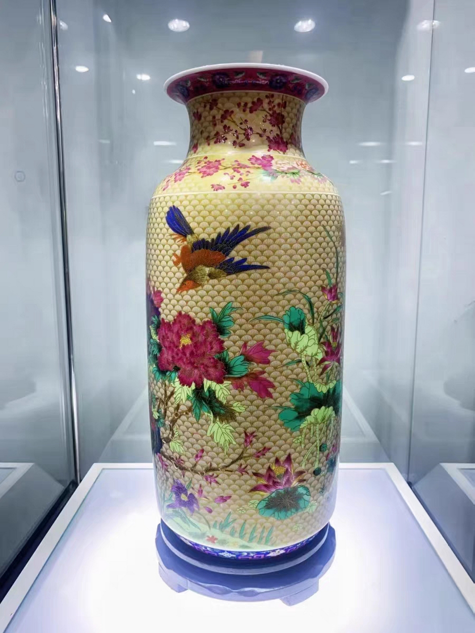 张松茂金丝孔雀富贵瓶