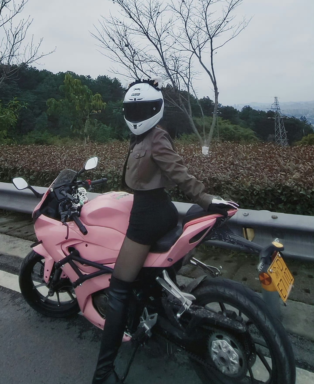 又一机车女网红车祸去世,姐姐发文透露:妹妹骑车在重庆南山被一辆货车