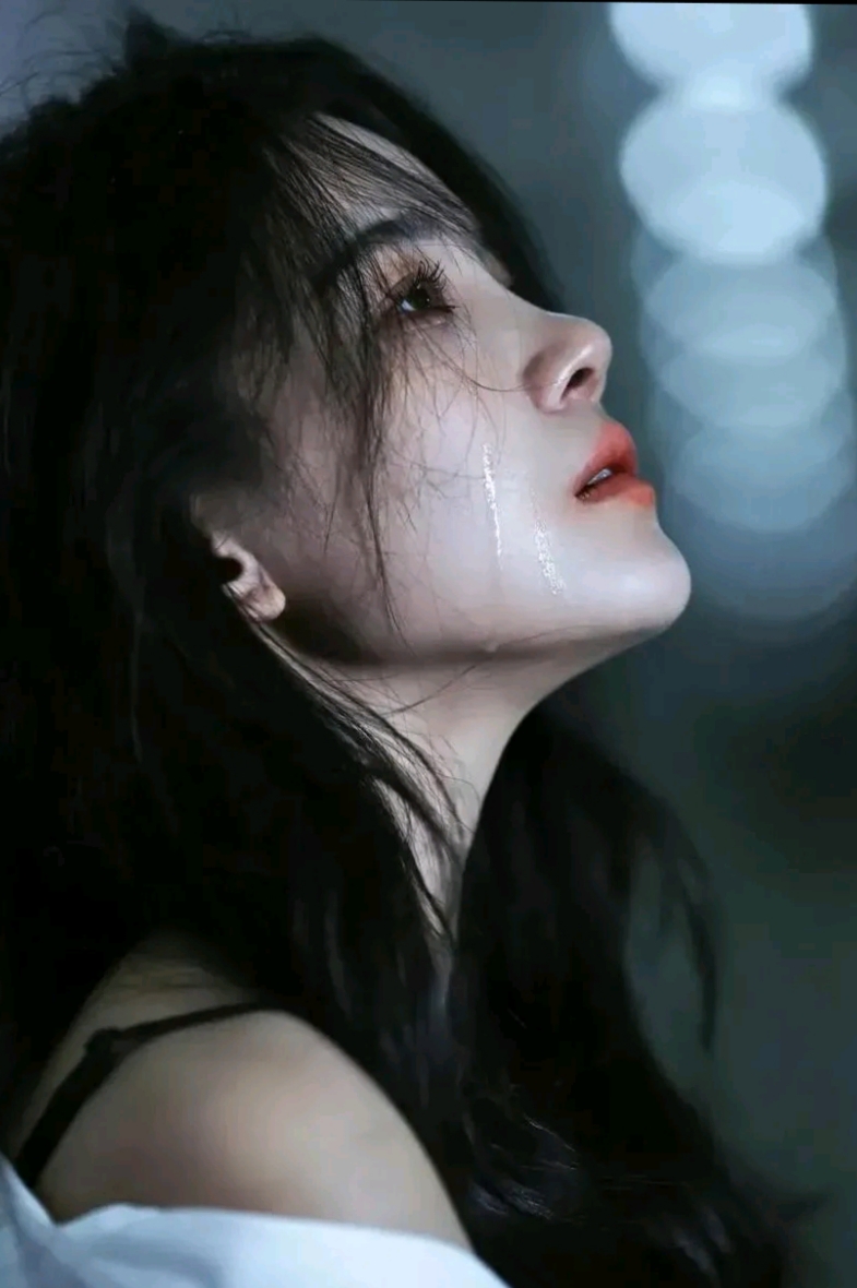 姑娘为何伤心?可否对我讲?