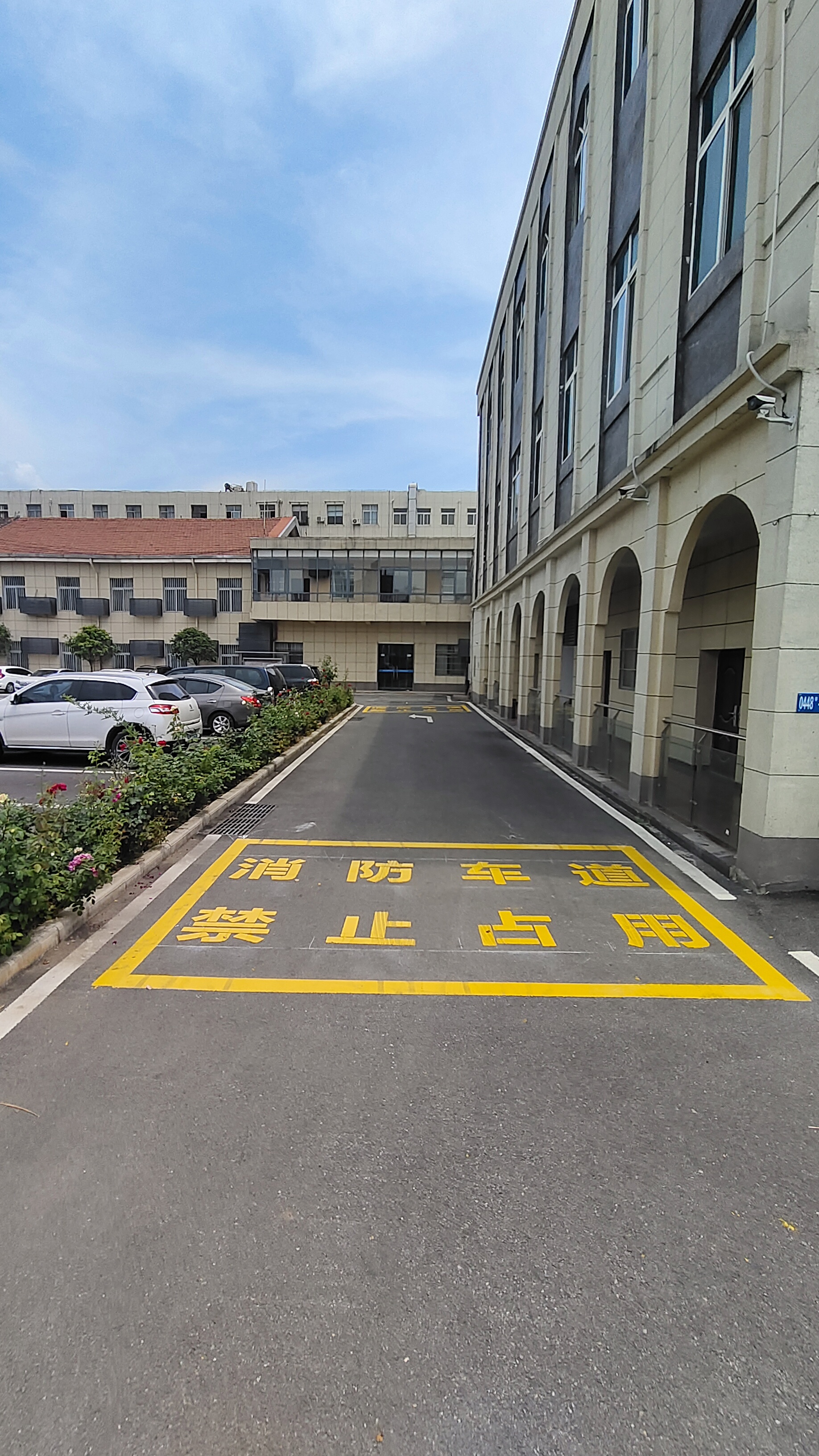 荆门画线公司 天门画线施工队 随州画消防通道热溶标线施工消防通道