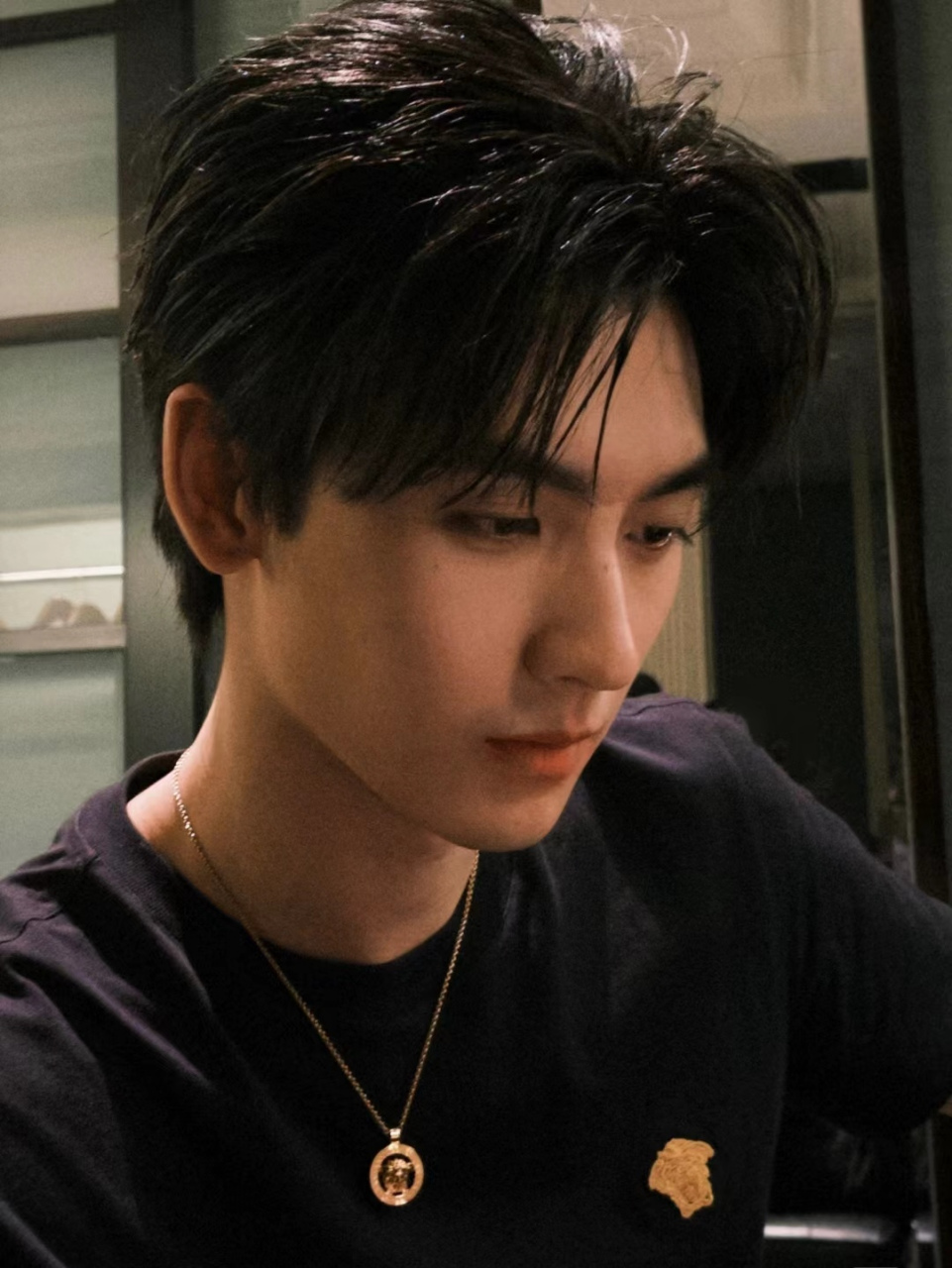 黄俊捷帅死我了,就这个黄俊捷爽[大笑] 黄俊捷今天又酷又拽,像漫画里