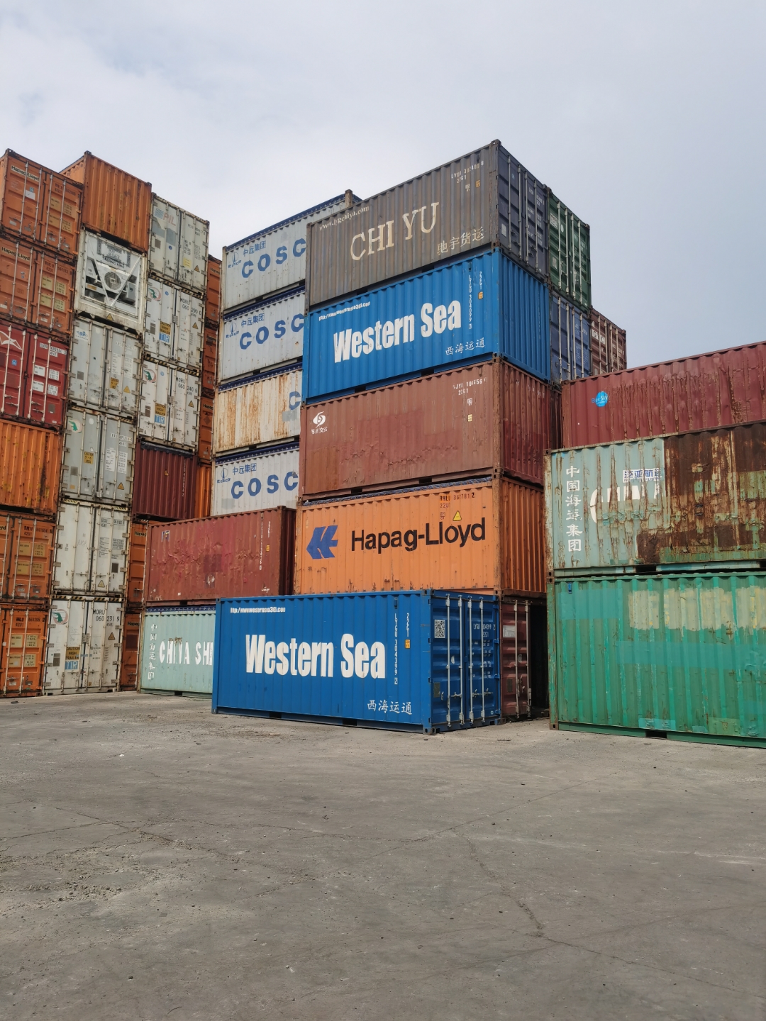 出售出租二手集装箱,海运集装箱,铁路集装箱,6米20gp,12米40gp,40hq