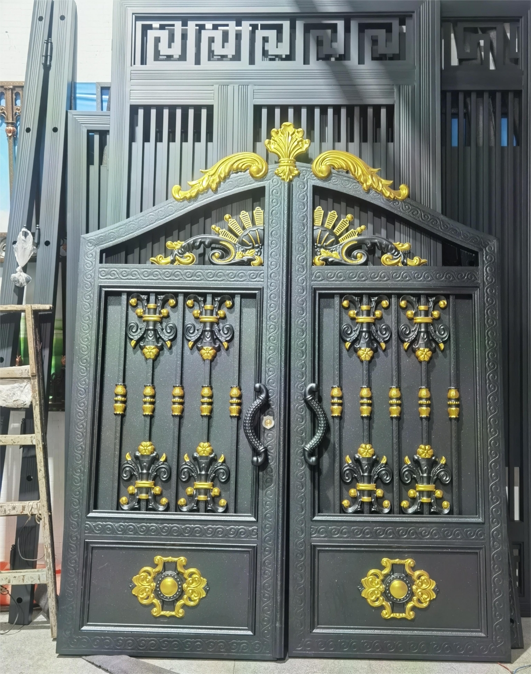 不锈钢304烤漆大门,窗罩,栏杆