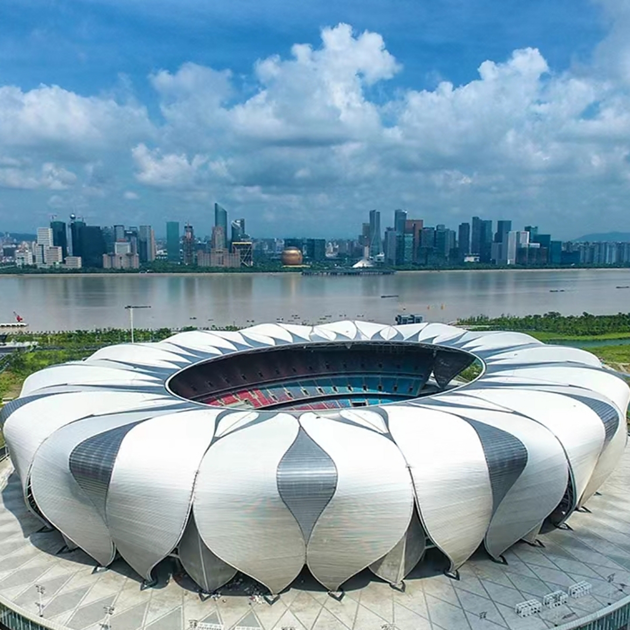 亚运fun体验# 杭州奥林匹克体育中心俗称"大莲花",是杭州亚运会种 