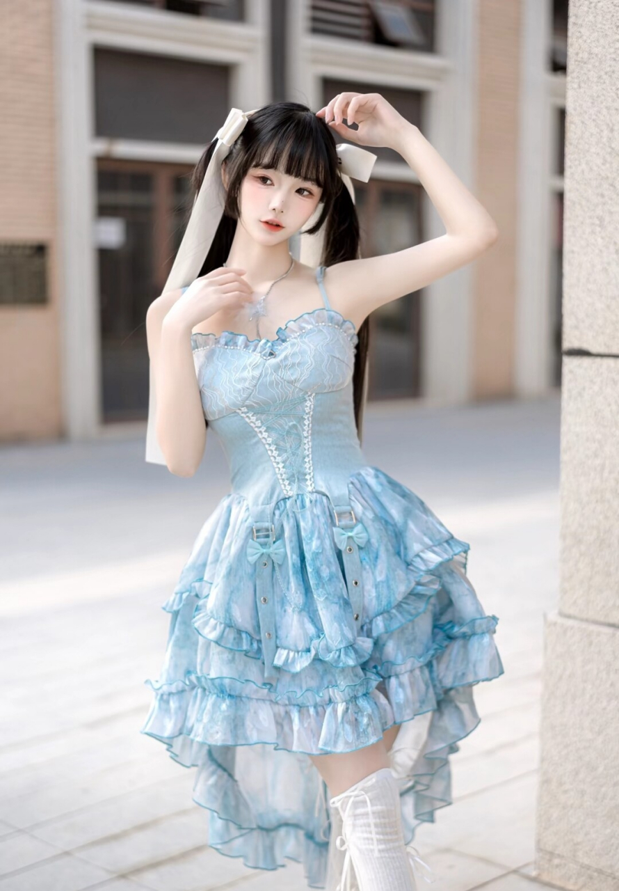 来一组网络美少女的仙女裙,满满的都是青春的气息!