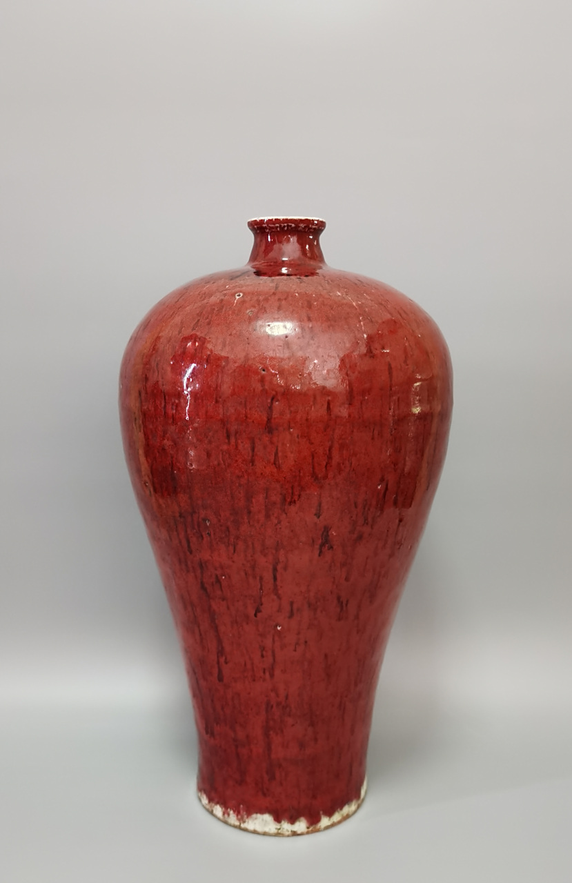 【北风博物馆】元代红釉梅瓶.口径4.5厘米,底径10.