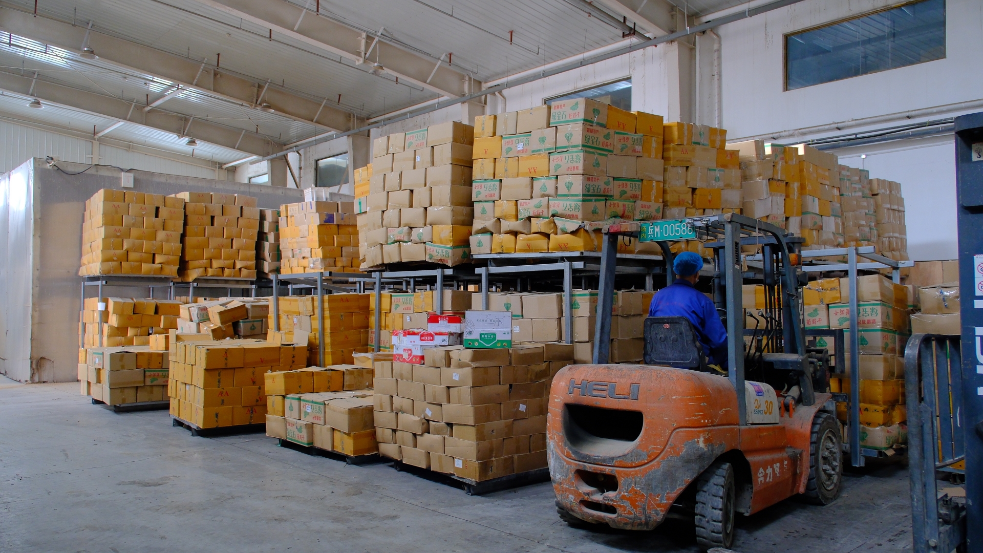 二是看他产品质量,产品的质检报告是否合格