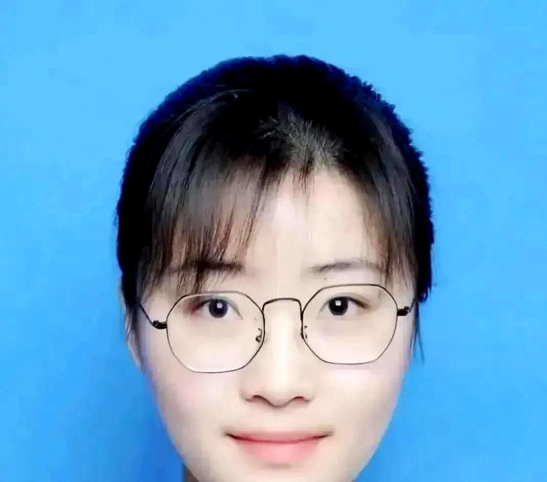 别看南师大女博士外表清纯,特显主动,是个调情高手