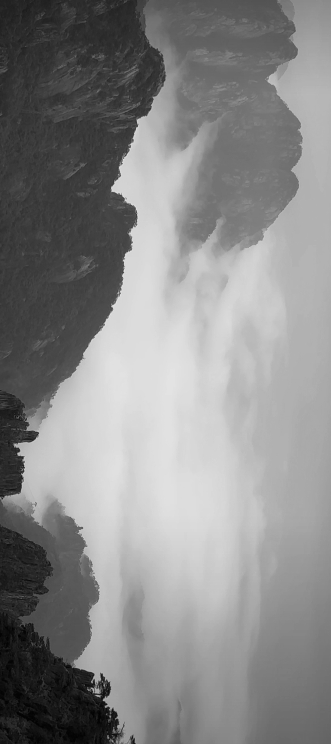 哇,这瀑布云的水雾感觉能沁人心脾!