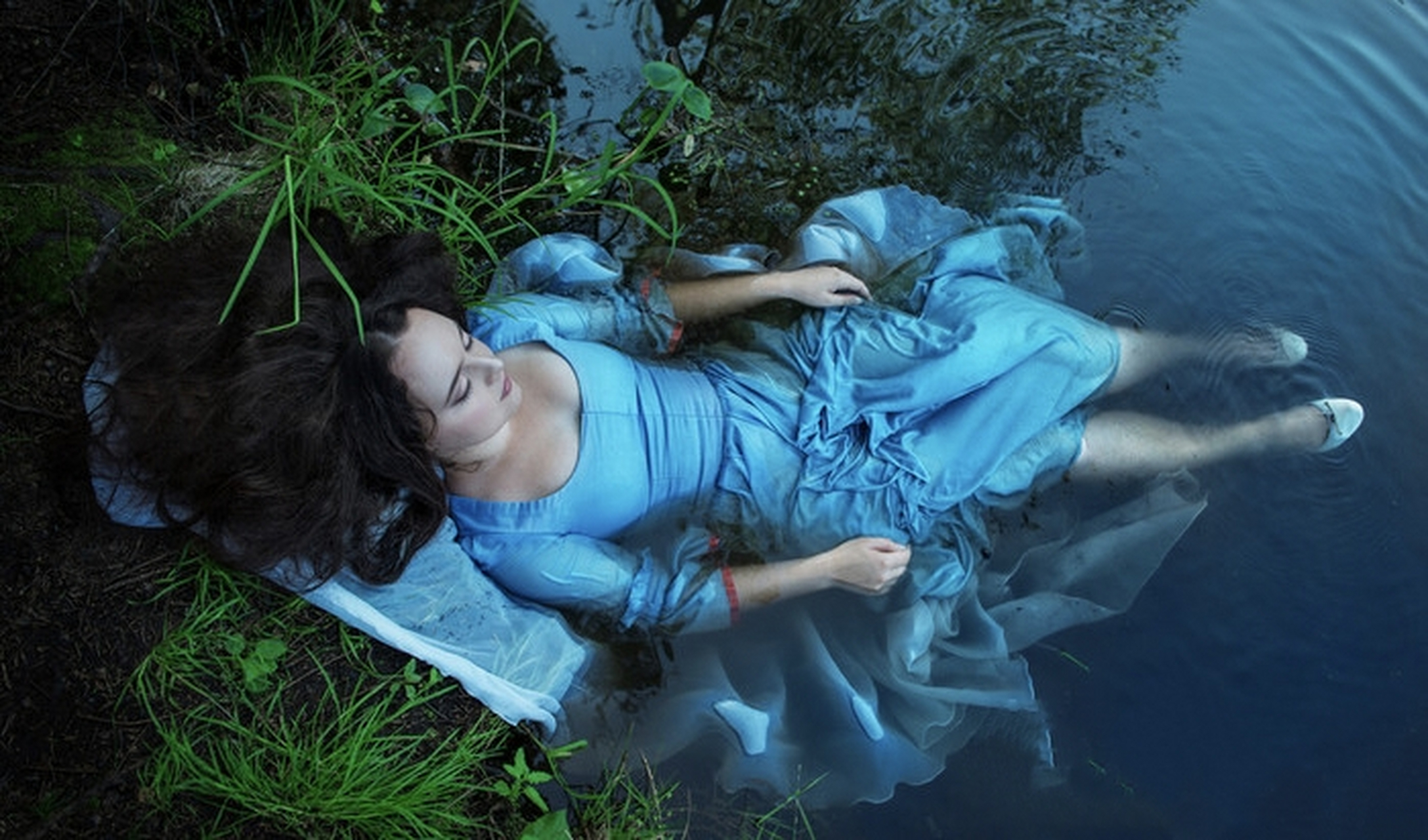 你得告诉我你们掉哪条河里了啊!我好去救你们对不对?