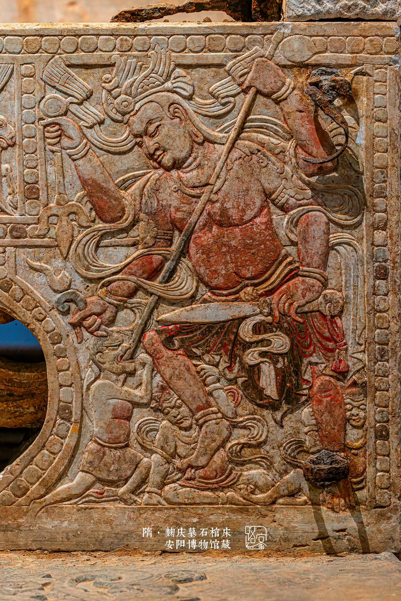 活着就是接受不可改变的命运;活着,即便像牲口一样