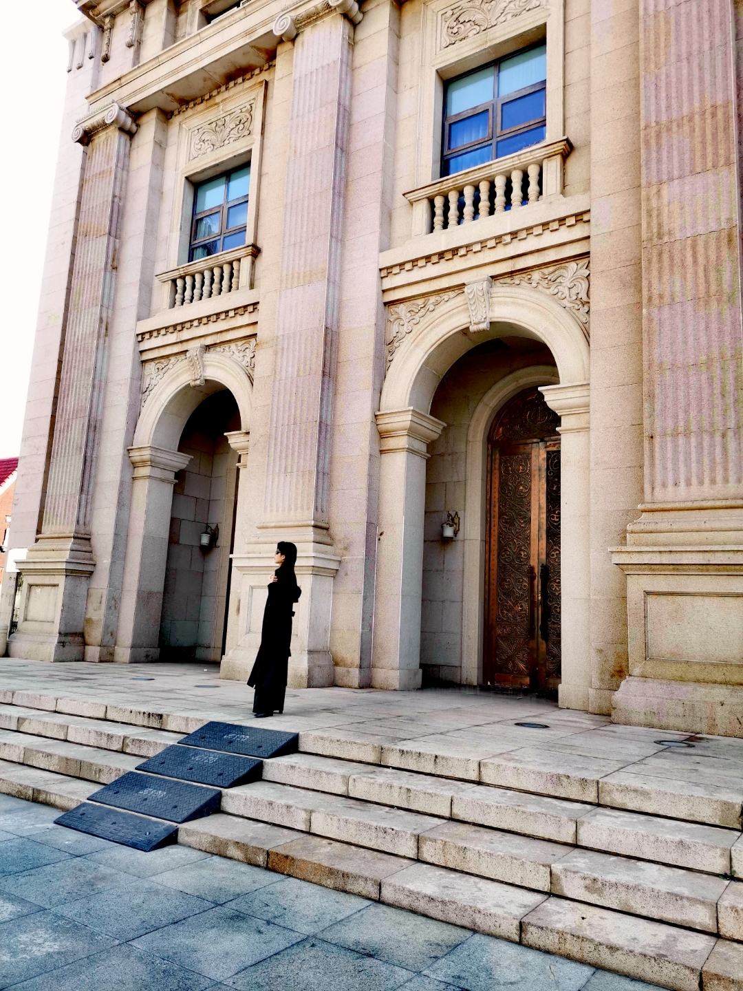 天津音乐厅,起士林西餐厅,no.55西餐厅都是很有特色和代表性的建筑