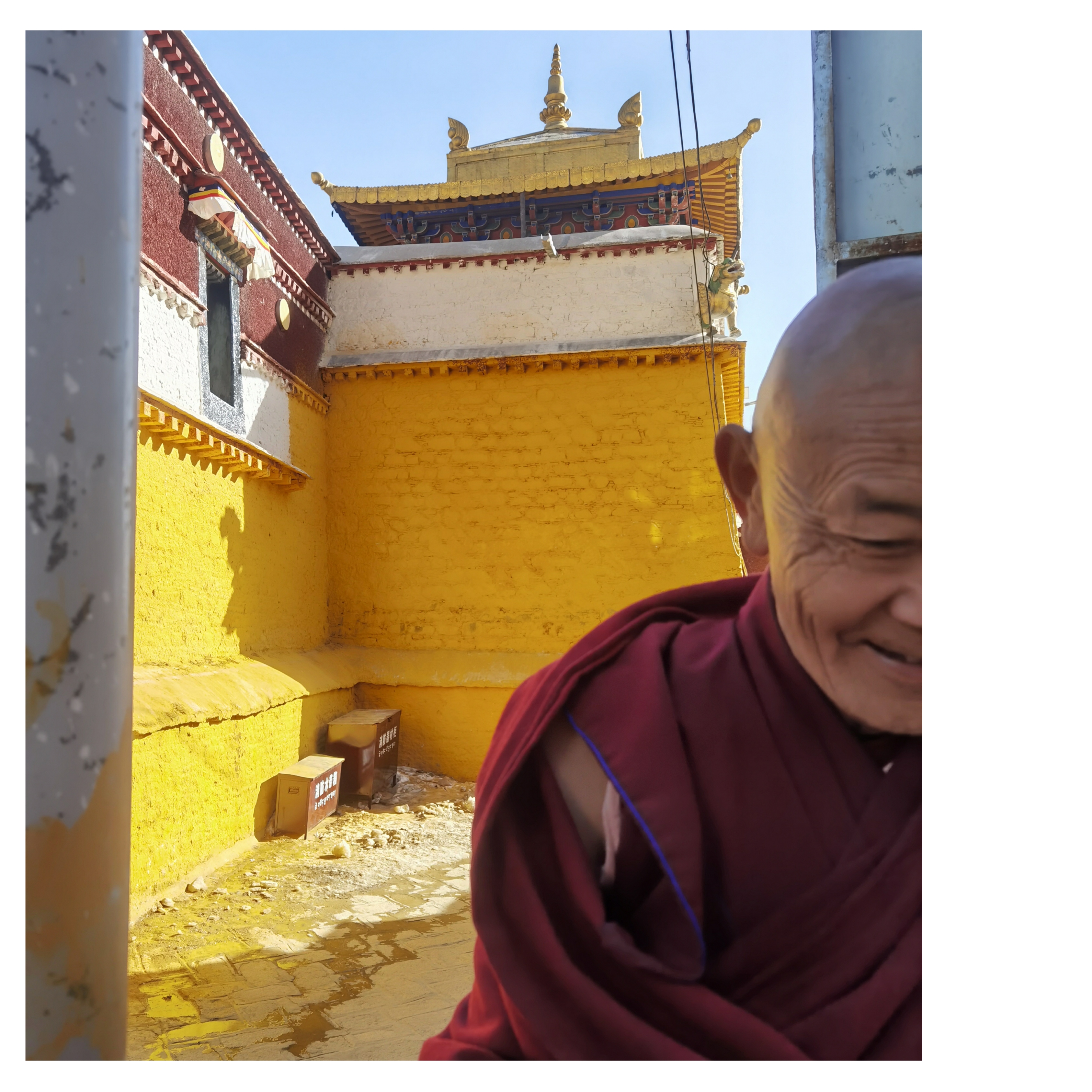 哲蚌寺印象象                       (一)弥勒佛的感触       哲蚌寺