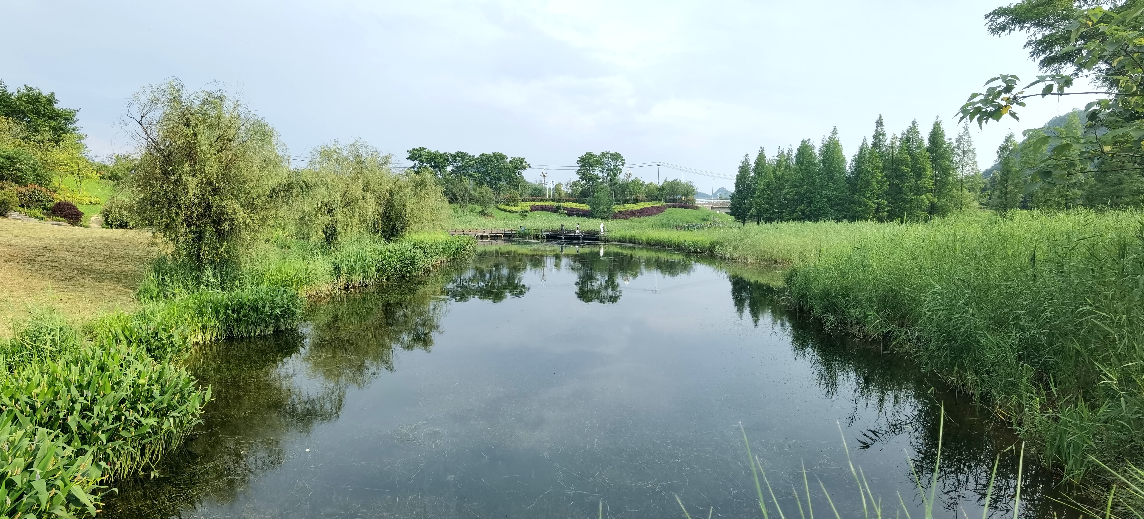 贵安新区月亮湖