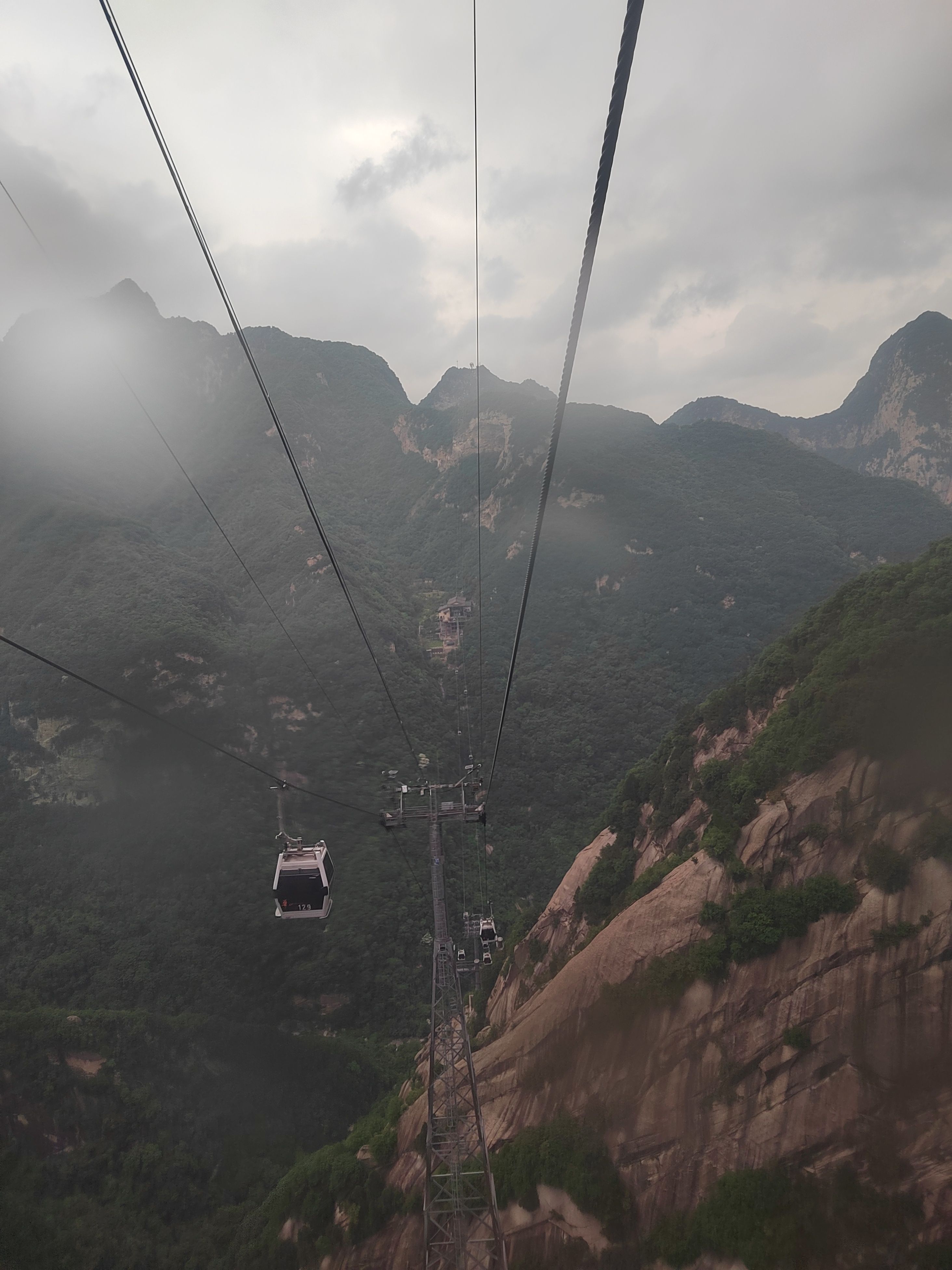 华山西峰缆车