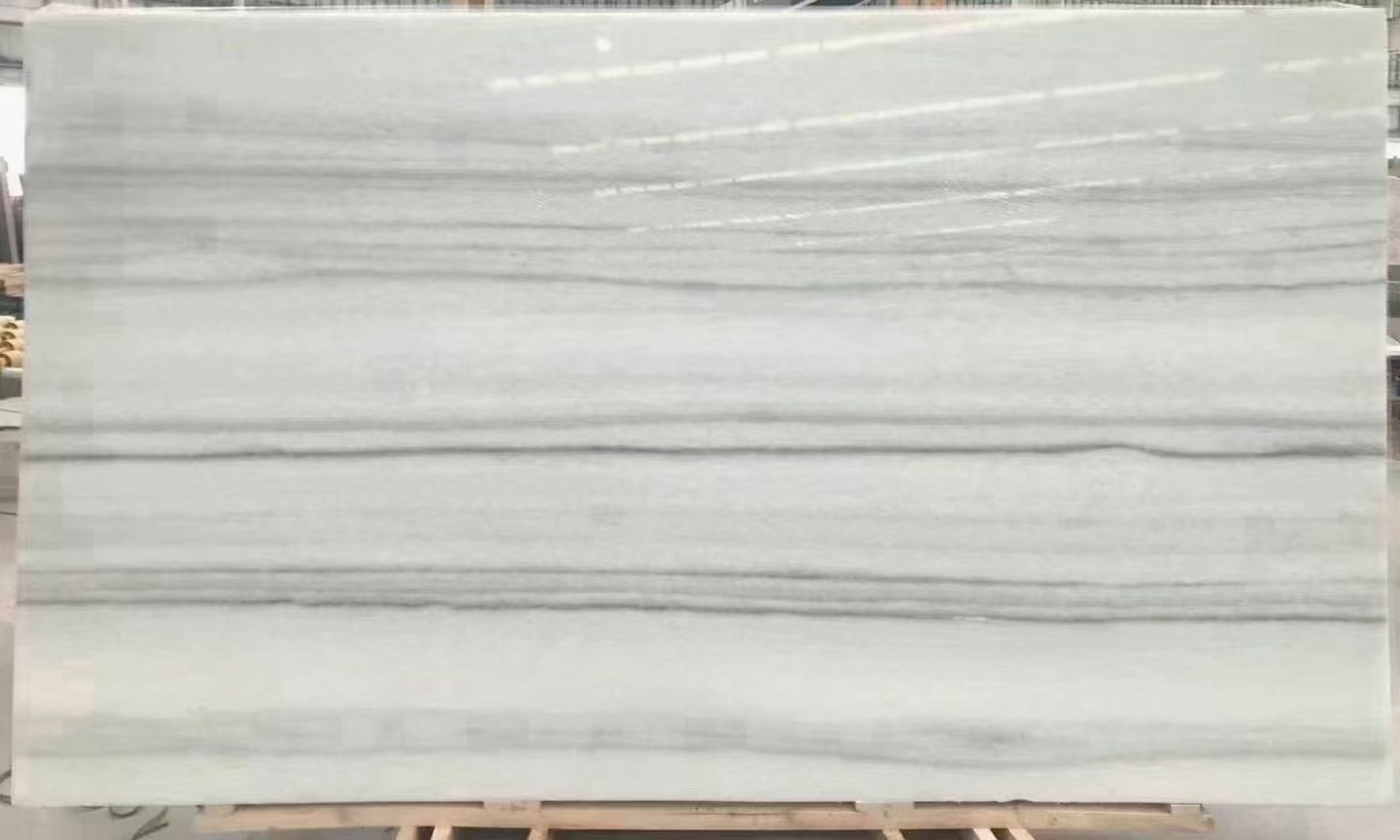 大量天然大理石直纹白玉,底白,做对拼,透光,欢迎各位亲前来选购
