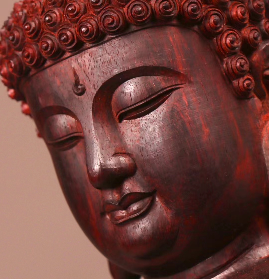 《大日如来佛头》系印度小叶紫檀清刀刻制,大慈大悲大日如来法相端庄