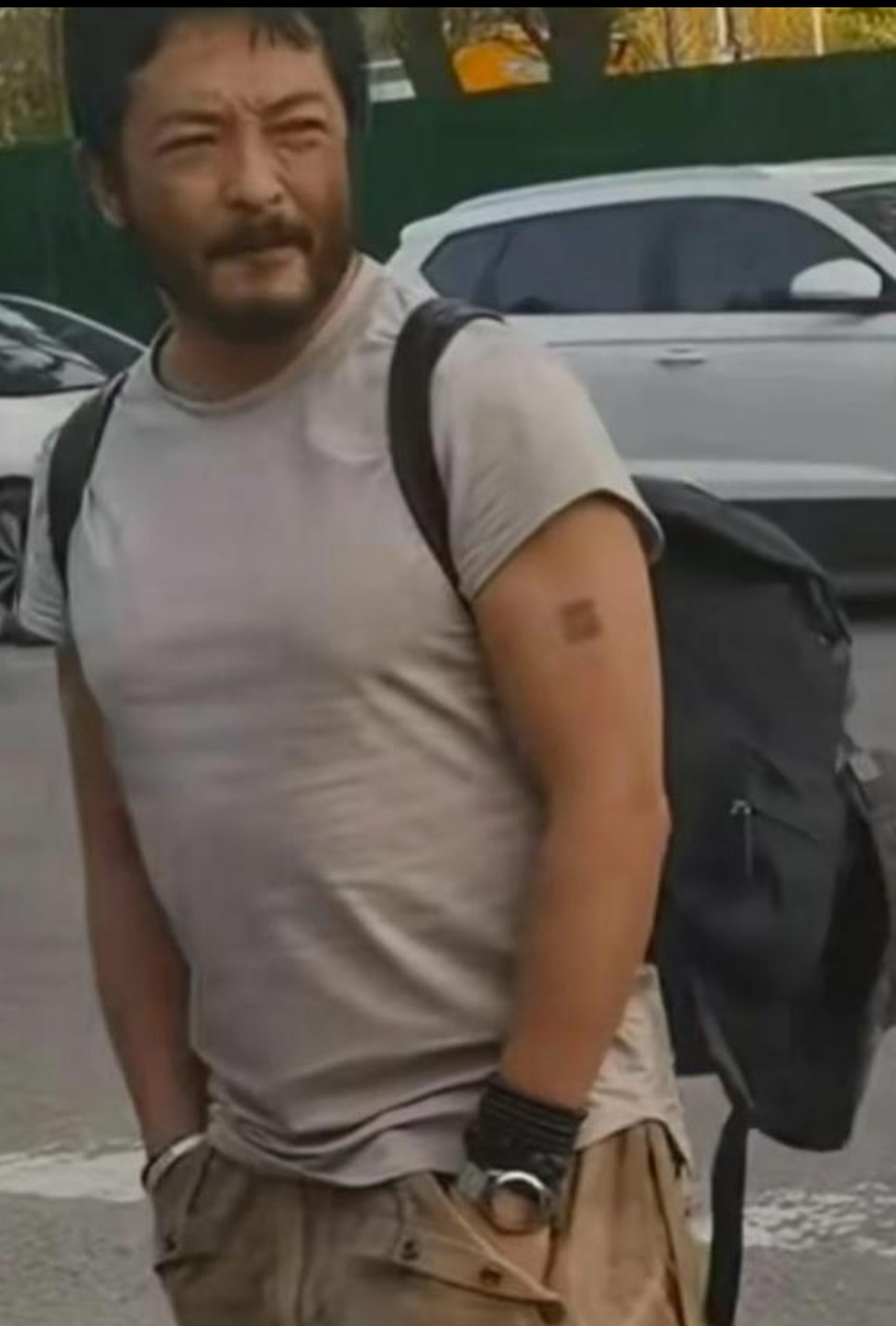 富大龙 宁愿送外卖也不愿意接烂戏的影帝 我觉得人看透了世界之后会