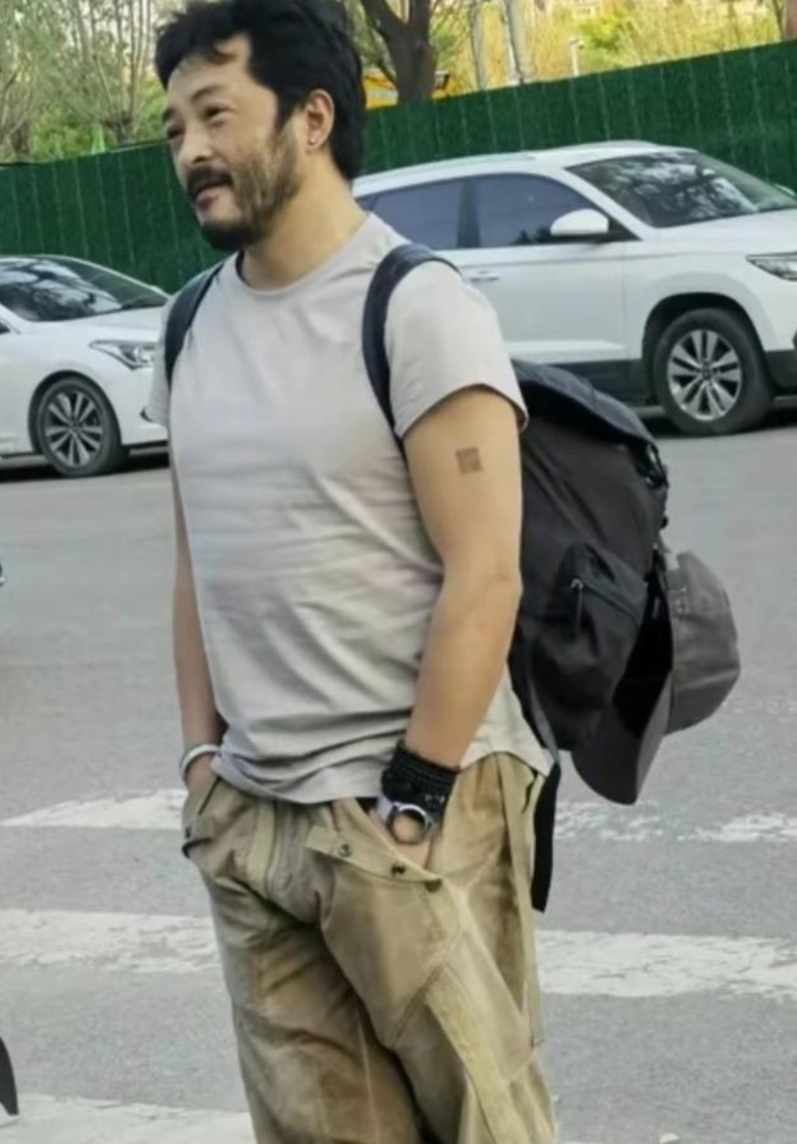 富大龙 宁愿送外卖也不愿意接烂戏的影帝 我觉得人看透了世界之后会