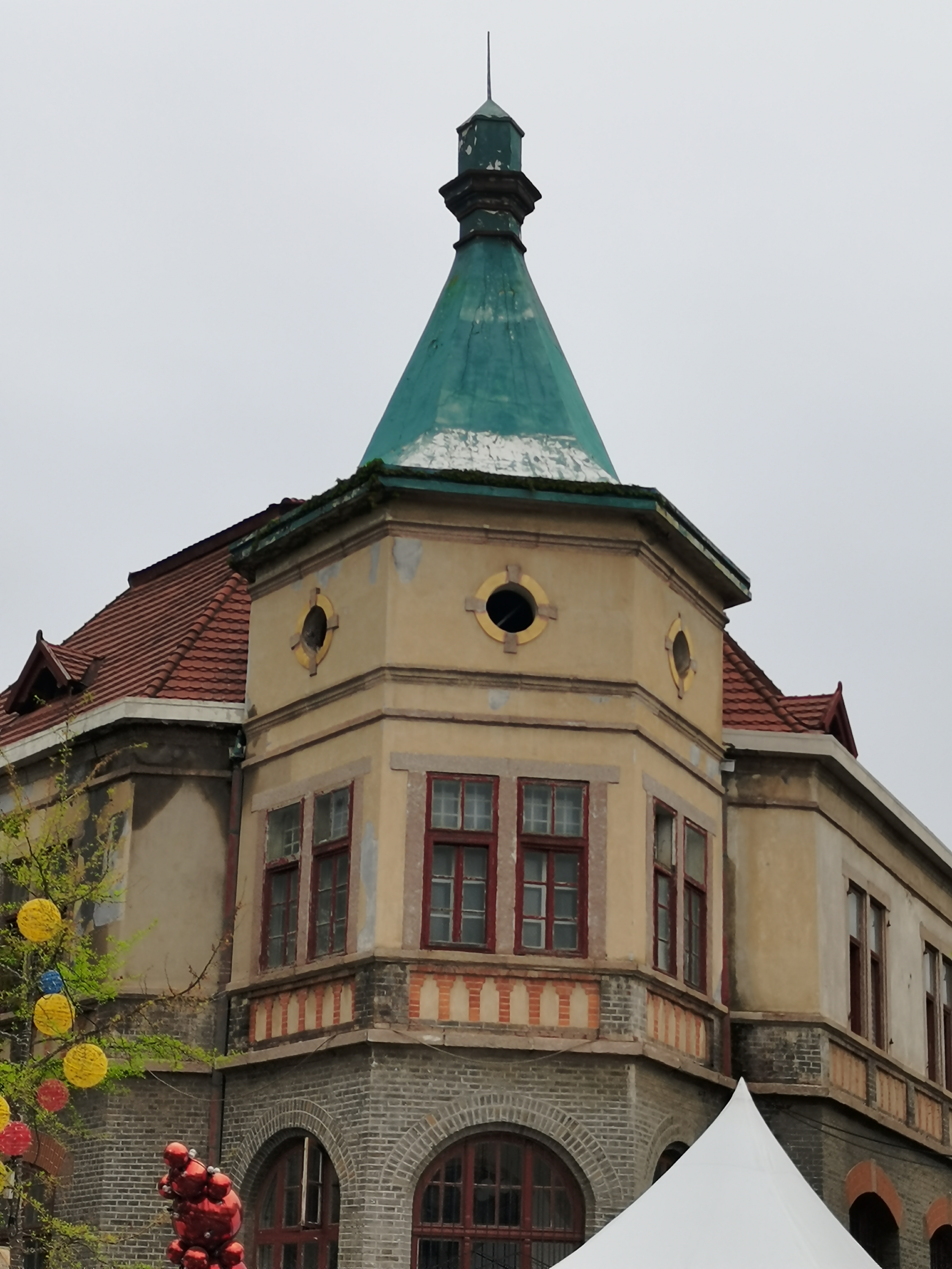 青岛圣弥厄尔大教堂61第6集:青岛圣弥厄尔大教堂,来自百年老建筑的