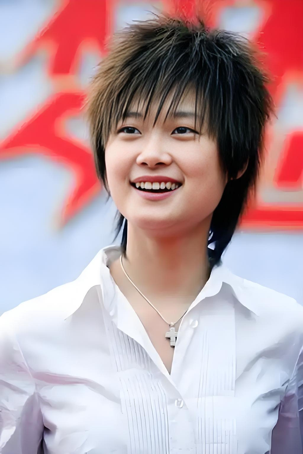 李宇春不再沉默,直面回应离谱谣言!