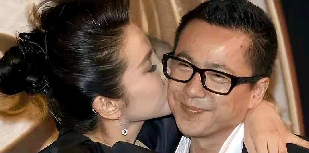 华谊兄弟啥时候开始走下坡路的: